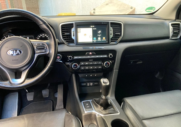 Kia Sportage cena 72900 przebieg: 65044, rok produkcji 2017 z Goleniów małe 254
